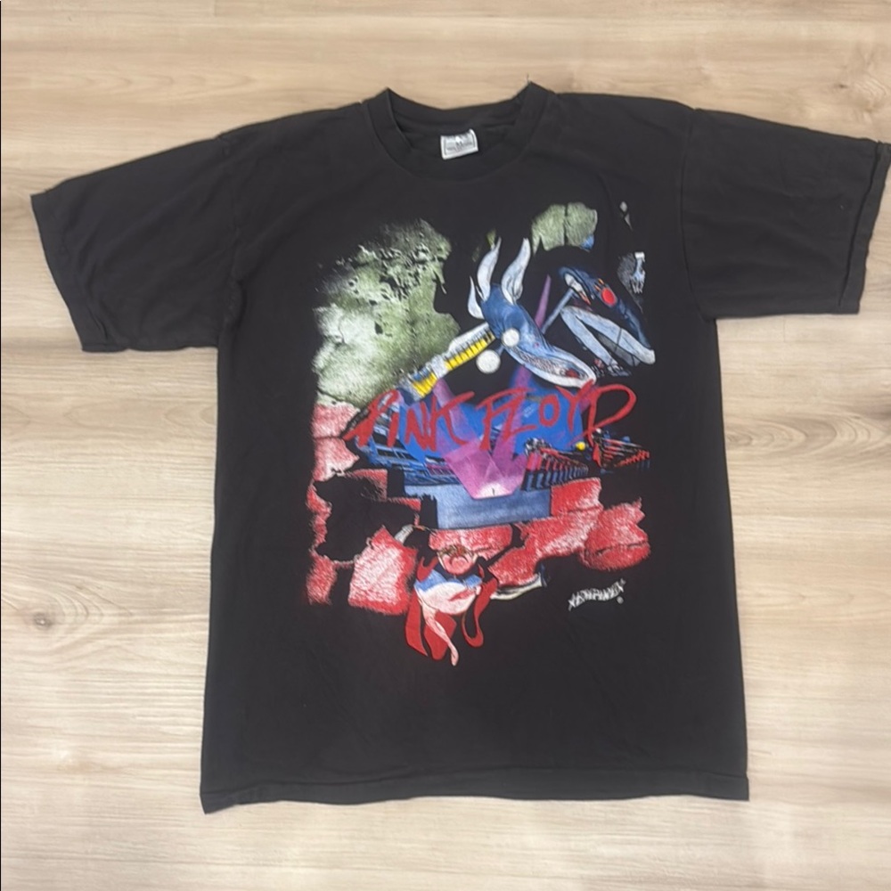 Vintage 90’s Pink Floyd Black  front/back Graphic XL TShirt single stitch sleeve